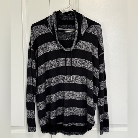 Calvin Klein Women's Size M Performance Black & Gray Striped Pullover Top - Picture 1 of 7